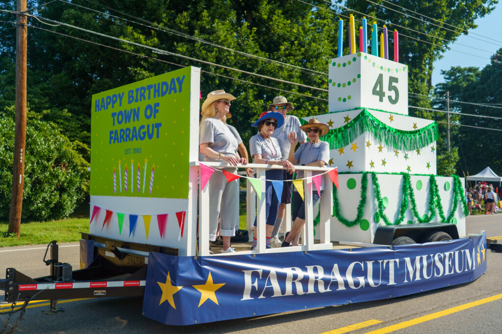 4th of july, parade float