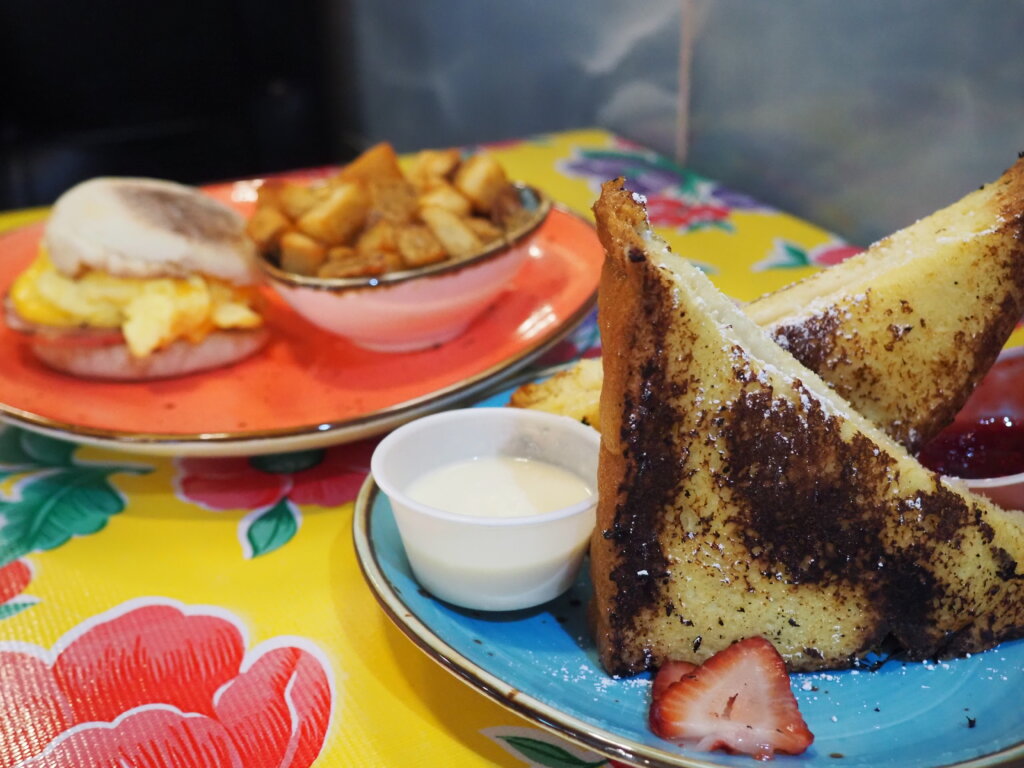 brunch Flying Biscuit Cafe